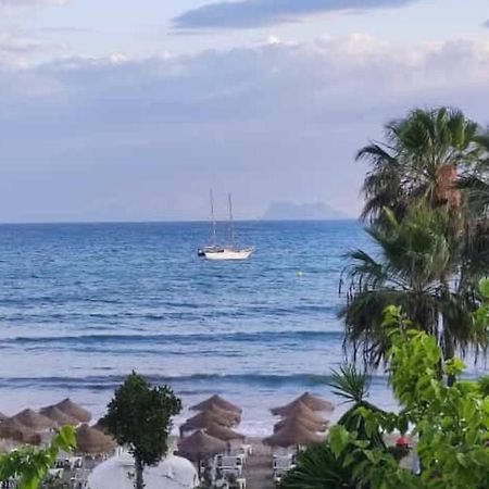 Apartamento en Estepona a metros del Puerto Deportivo Exterior foto