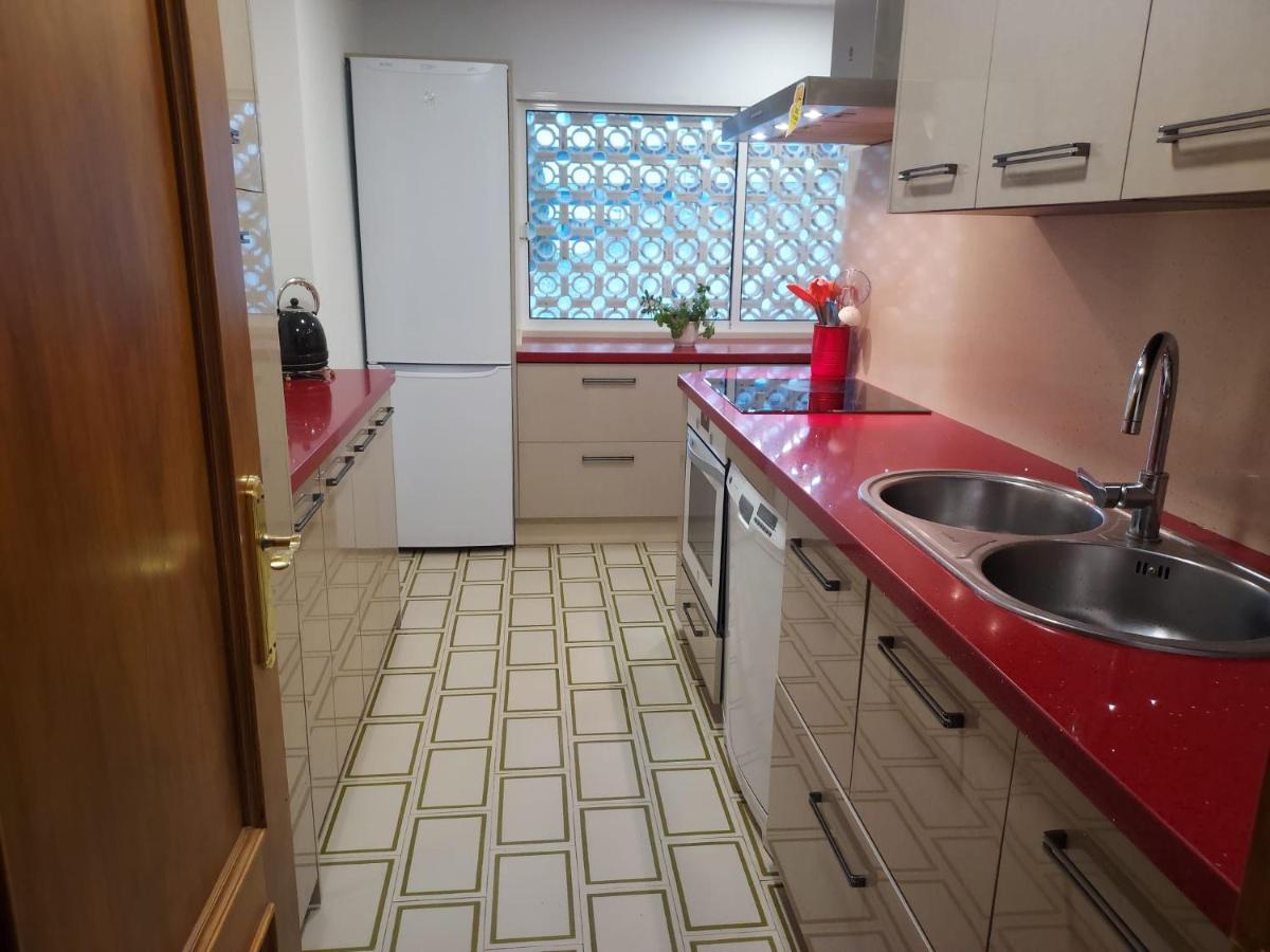 Apartamento en Estepona a metros del Puerto Deportivo Exterior foto
